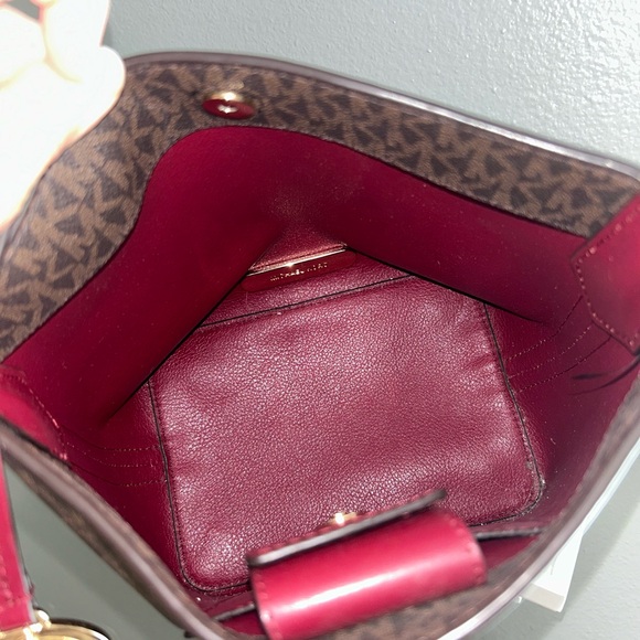 Medium Shoulder Michael Kors Logo Purse with Red Strap and Red Interior - Picture 5 of 5